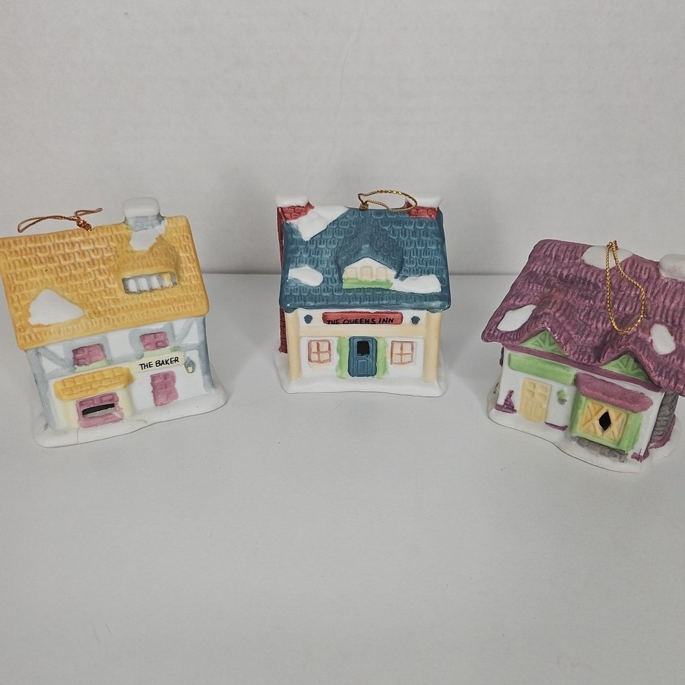 Set Of 3 Vintage 1991 Readers‎ Digest Cottages Christmas  Bells Dickers Village
